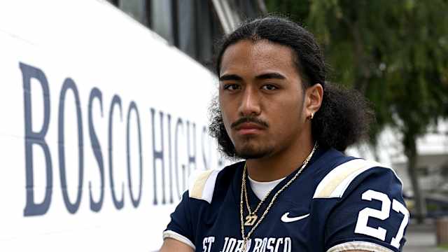 Kyngston Viliamu-Asa 2023 St John Bosco Preseason Photo Shoot35